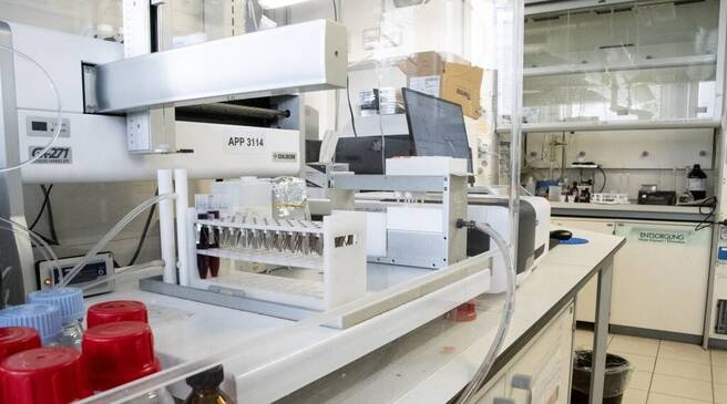 Immagine: 01 FEM Chimica degli alimenti 0173lq