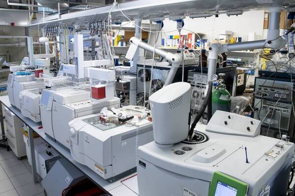 Immagine: 04 FEM chimica dei residui e degli aromi 0747lq